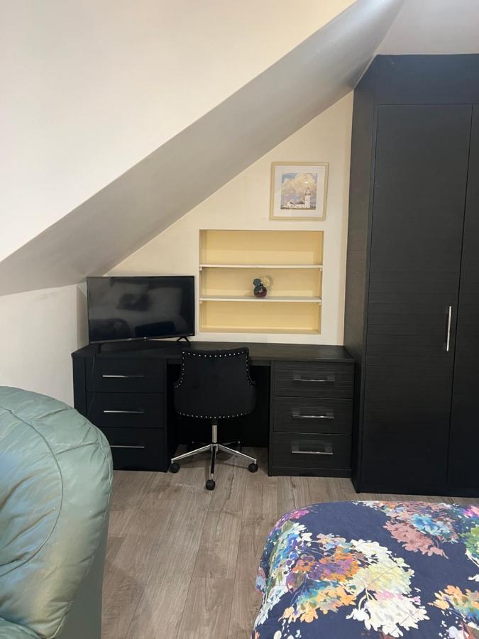 Luxury Double W/ Private Bathroom Privatunterkunft